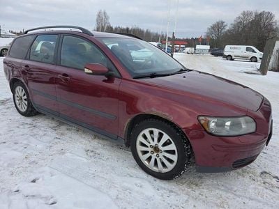 Röd Begagnad 2006 Volvo V50 Kombi | 16 900 kr (Marknadspris)