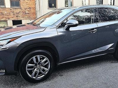 Lexus NX300h