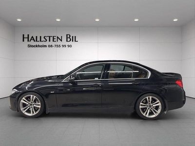 Svart Begagnad 2012 BMW 335 Luxury Line Sedan | 199 000 kr (Bra pris)