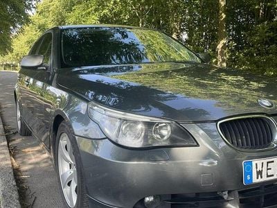 BMW 525