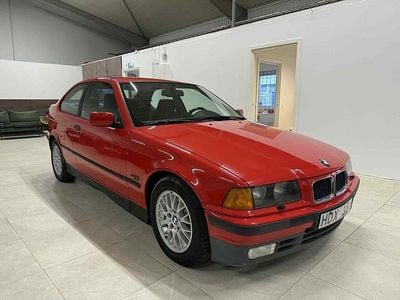 Röd Begagnad 1995 BMW 316 Sportkupé | 49 900 kr