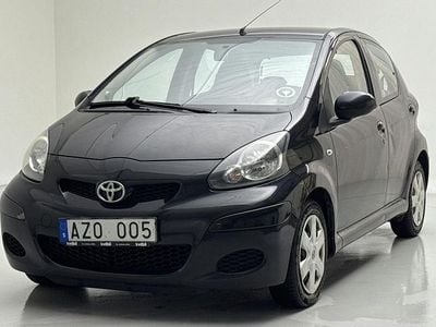 Begagnad Toyota Aygo 68 HK (50 kW) 2012 Svart Halvkombi