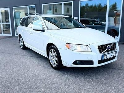 Begagnad Volvo V70 Momentum 180 HK (132 kW) 2013 Vit Kombi