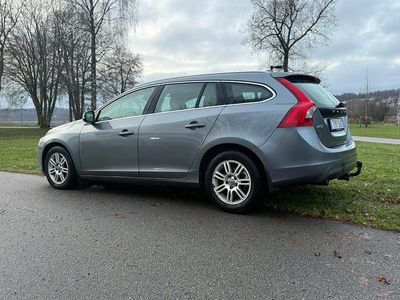 Begagnad 2016 Volvo V60 Kombi | 145 000 kr (Marknadspris)