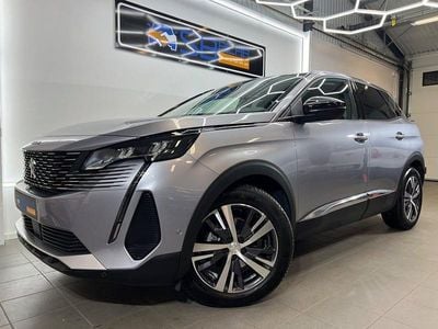 Grå Begagnad 2022 Peugeot 3008 Allure SUV | 249 900 kr (Marknadspris)