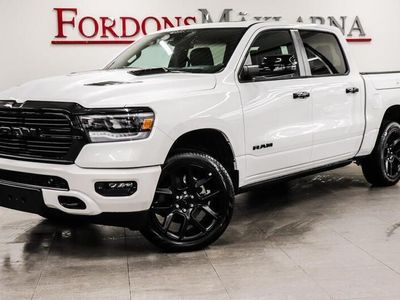 begagnad Dodge Ram LARAMIE NIGHT EDITION RAMBOX LUFTFJÄDRING OMGÅENDE LEVERANS!