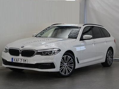 Alpinweiss iii (300) Begagnad 2020 BMW 520 Sport Line Kombi | 269 900 kr (Marknadspris)