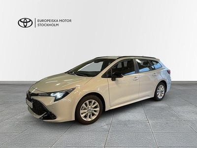 Grå Ny 2025 Toyota Corolla Active Kombi | 319 900 kr (Marknadspris)