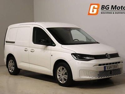 Vit Begagnad 2021 VW Caddy Minibuss | 189 900 kr (Marknadspris)