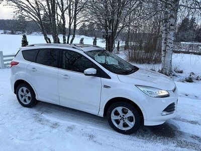 White platinum Begagnad 2016 Ford Kuga Titanium X SUV | 147 000 kr (Marknadspris)