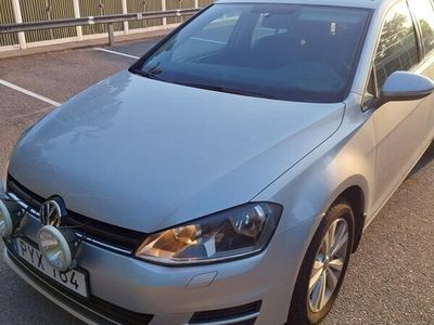 Silver Begagnad 2016 VW Golf VII Kombi | 110 000 kr (Marknadspris)