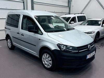 Grå (gråmetallic) Begagnad 2017 VW Caddy Life Minibuss | 136 900 kr (Dyr)