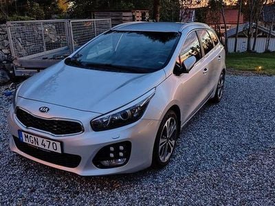 Silver metallic Begagnad 2016 Kia Ceed Sportswagon Kombi | 72 000 kr (Marknadspris)
