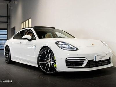 Porsche Panamera 4