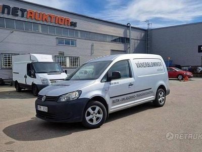 Begagnad VW Caddy Maxi 102 HK (75 kW) 2013 Silver Minibuss