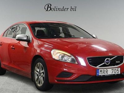 Begagnad Volvo S60 R-Design 116 HK (85 kW) 2011 Röd Sedan