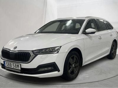 Vit Begagnad 2022 Skoda Octavia Kombi | 215 000 kr (Superpris)