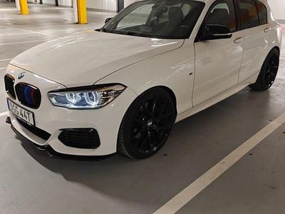 Begagnad 2017 BMW M140 M Sport Halvkombi | 279 000 kr (Marknadspris)