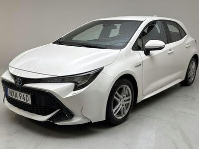 Begagnad Toyota Corolla Active 122 HK (89 kW) 2021 Vit