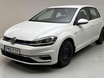 Vit Begagnad 2018 VW Golf VII | 130 000 kr (Superpris)