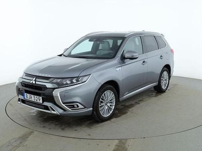 Silver Begagnad 2019 Mitsubishi Outlander P-HEV SUV | 227 000 kr (Marknadspris)
