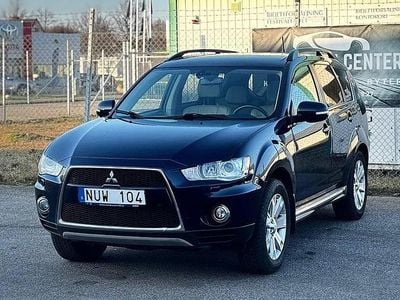 Begagnad Mitsubishi Outlander 157 HK (115 kW) 2012 Blå SUV