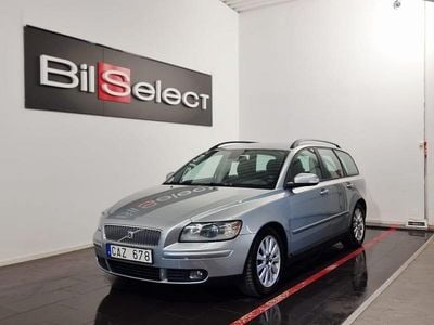 Begagnad Volvo V50 Summum 180 HK (132 kW) 2006 Silver Kombi