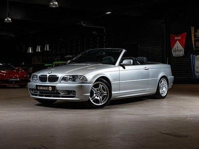 Begagnad BMW 330 231 HK (169 kW) 2002 Silver Cab