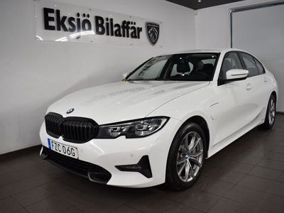 BMW 330e