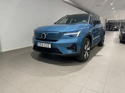 Blå Begagnad 2022 Volvo XC40 Plus SUV | 359 500 kr (Superpris)