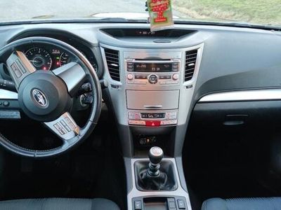 begagnad Subaru Legacy 2,0 besiktad och skattar
