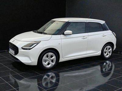 Begagnad Suzuki Swift 83 HK (61 kW) 2024 Vit Halvkombi