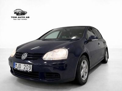 Begagnad VW Golf V Trendline 140 HK (102 kW) 2007 Mörkblå Halvkombi