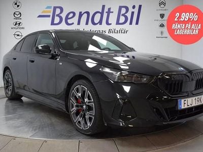 Begagnad BMW 550 Comfort Edition 490 HK (360 kW) 2025 Black sapphire metallic Sedan