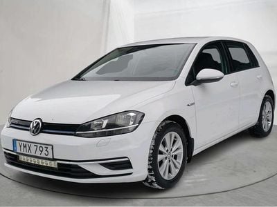 Vit Begagnad 2018 VW Golf VII | 128 000 kr (Marknadspris)