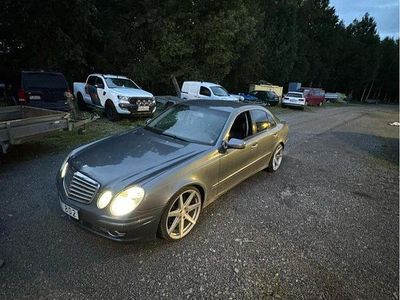 Mercedes E280
