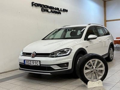 Vit Begagnad 2019 VW Golf Alltrack Kombi | 249 900 kr (Marknadspris)
