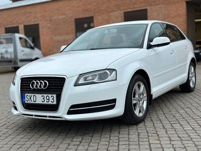 begagnad Audi A3 Sportback 1.6 TDI Attraction, Comfort | 2 ägare