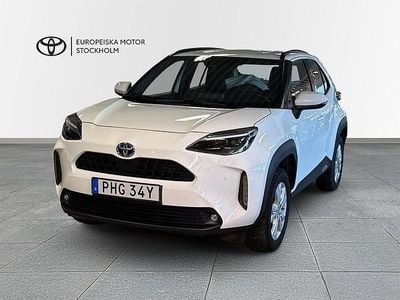 Begagnad Toyota Yaris Cross Active 92 HK (67 kW) 2023 Vit SUV
