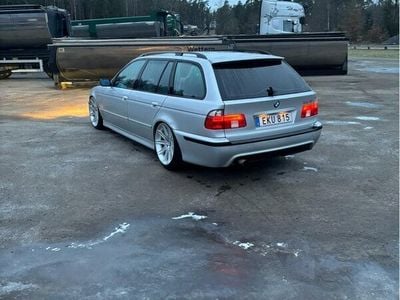 BMW 525