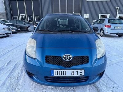 Blå Begagnad 2007 Toyota Yaris Halvkombi | 29 990 kr (Bra pris)