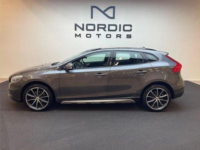 Begagnad Volvo V40 Summum 114 HK (83 kW) 2013 Grå Halvkombi