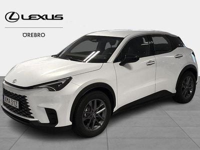 Lexus LBX
