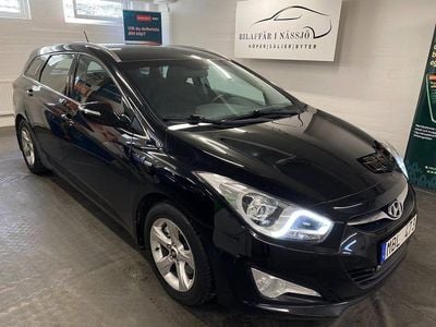 Svart Begagnad 2011 Hyundai i40 Select Kombi | 69 900 kr (Marknadspris)