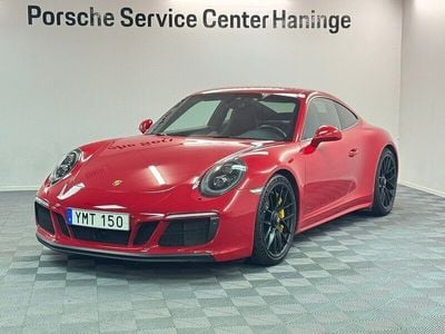 Porsche 911 Carrera 4 GTS