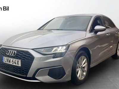 Florettsilver metallic Begagnad 2023 Audi A3 Proline Sedan | 269 000 kr (Marknadspris)