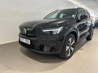 Svart Begagnad 2022 Volvo XC40 Core SUV | 344 500 kr (Superpris)