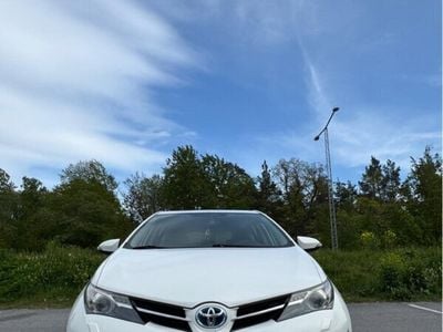 Toyota Auris Hybrid