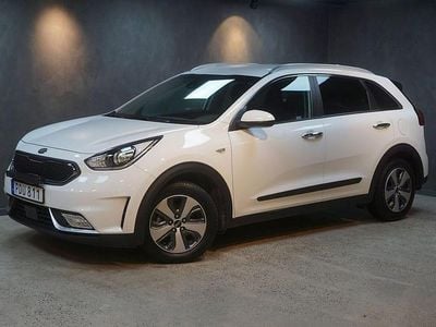 Vit Begagnad 2016 Kia Niro Advance SUV | 159 900 kr (Superpris)
