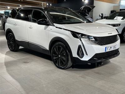 Vit Begagnad 2023 Peugeot 5008 GTi Minibuss | 339 900 kr (Lite dyr)